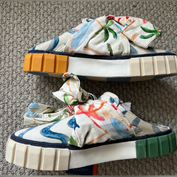 NWT: Farm Rio Mules - Picture 10 of 10